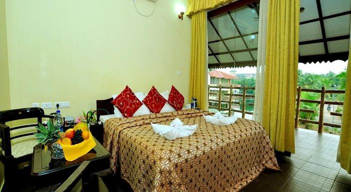 Kalathil Lake Resort